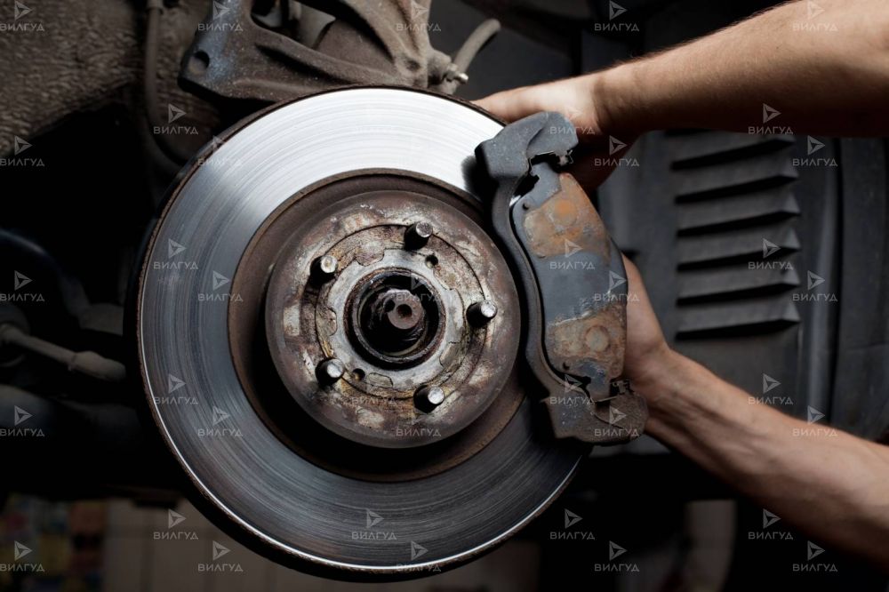 Замена задних тормозных колодок Peugeot 607 Замена задних тормозных колодок Peugeot 607