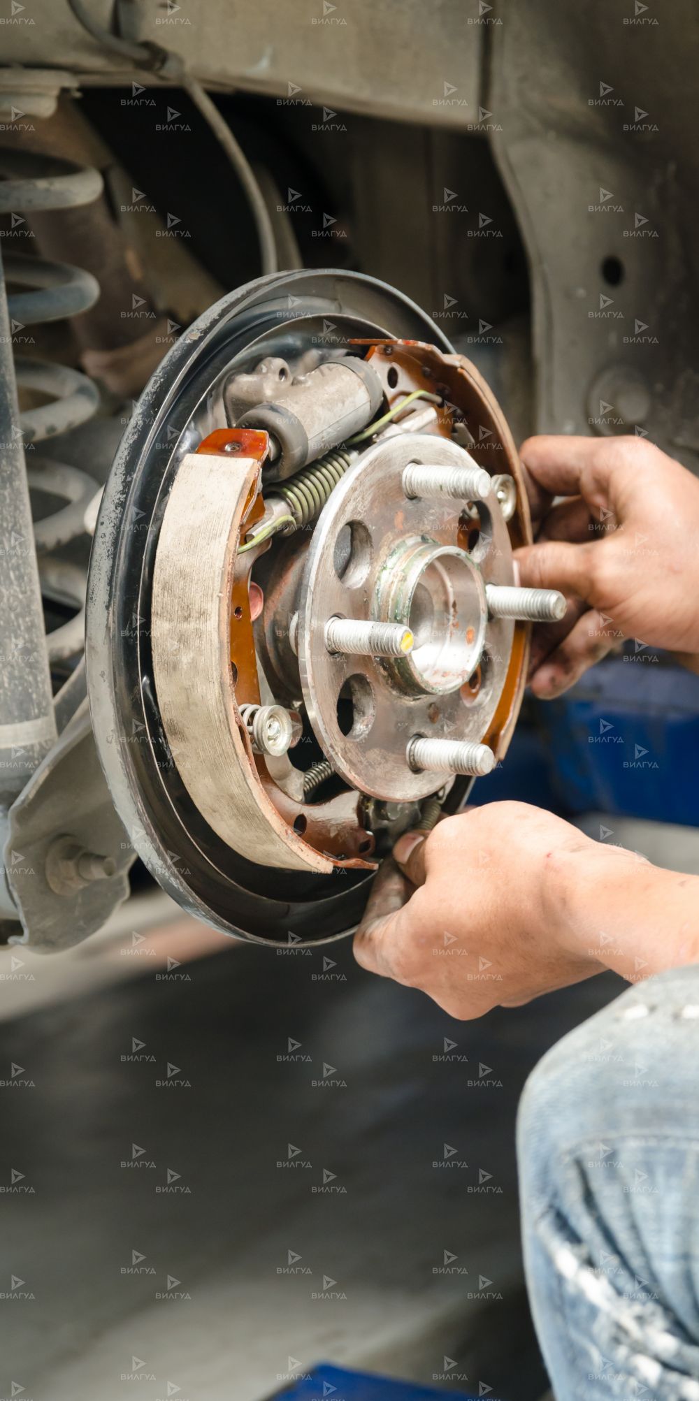 Замена бачка ГУР Mazda